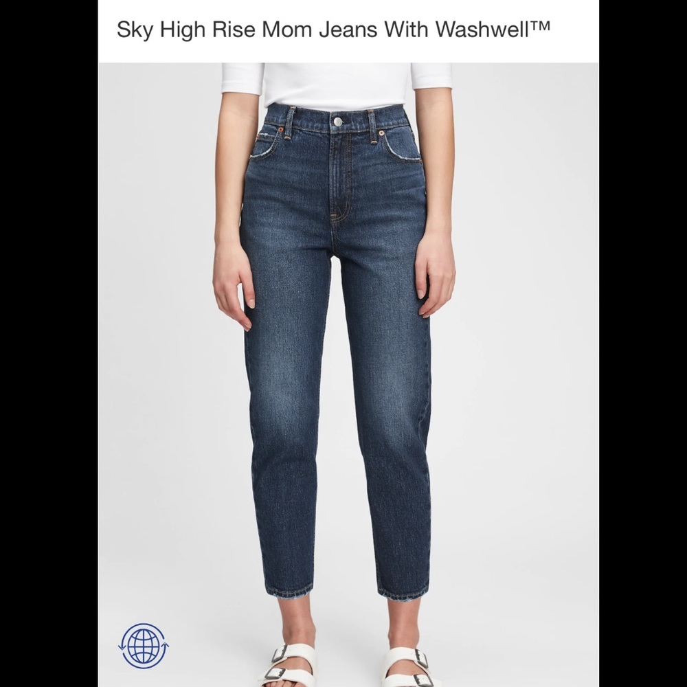 Gap Sky High Rise Mom Jeans